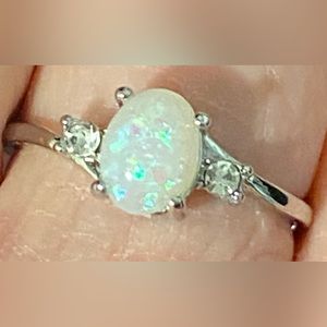 Beautiful Opal set on a ring. Size 8